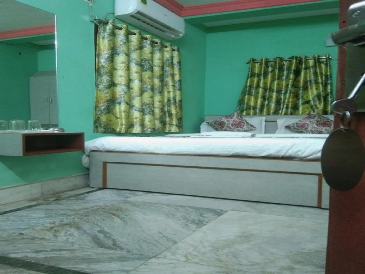 Hotel O Palace Inn Near Acropolis Mall Jādabpur Kültér fotó